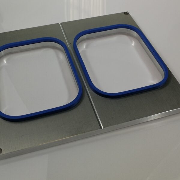 Ramka do maszyny AG02 DUNI 138x114 seria 758xxx PODWÓJNA